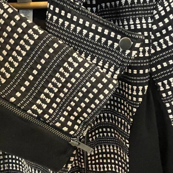 Chico’s 1 (M 8/10) Geometric Moto Jacket | Black & White, Lined, Zip-up, NWOT - Picture 6 of 7